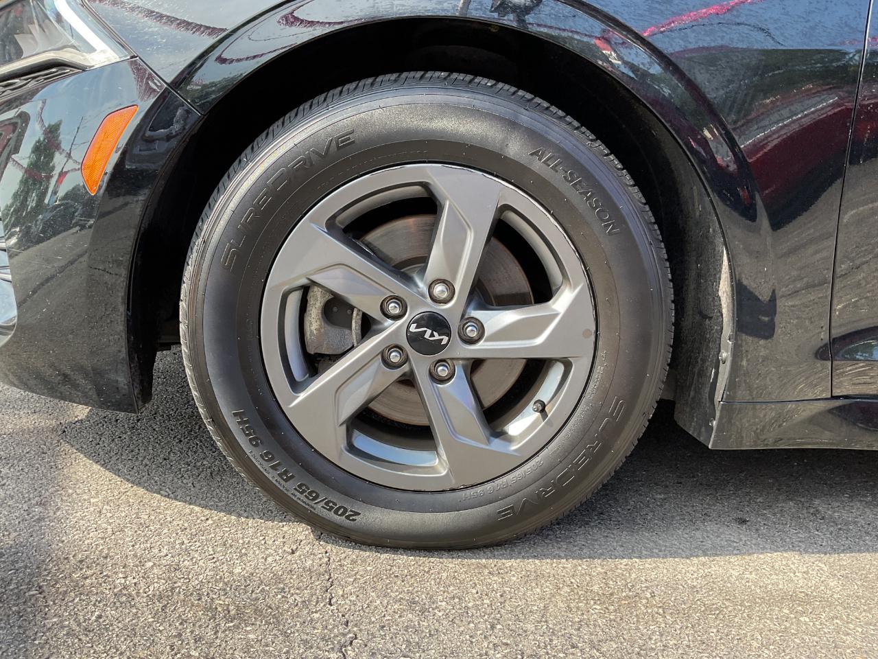 Kia K5 LXS 2023