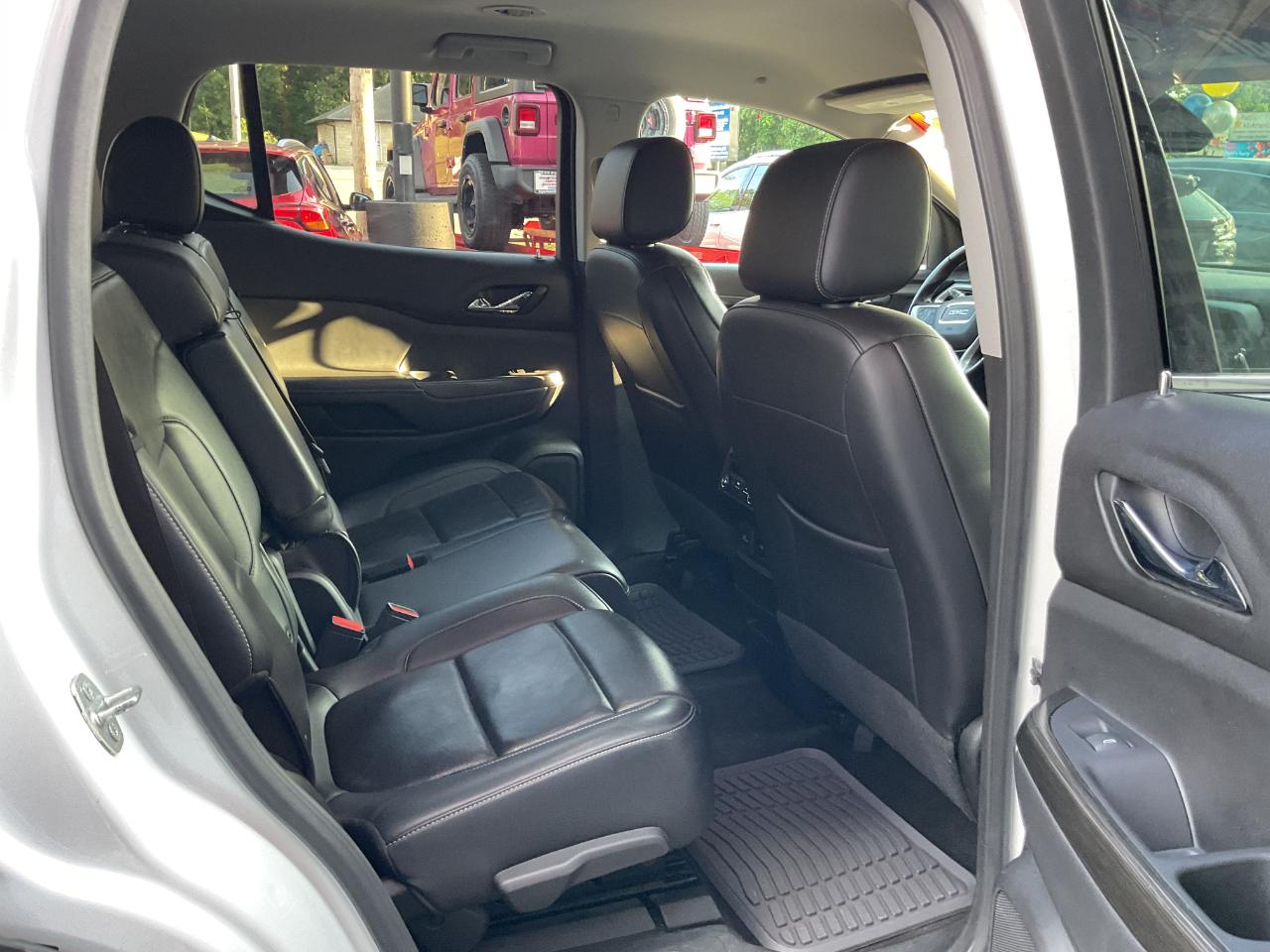 GMC Acadia SLT AWD 2023