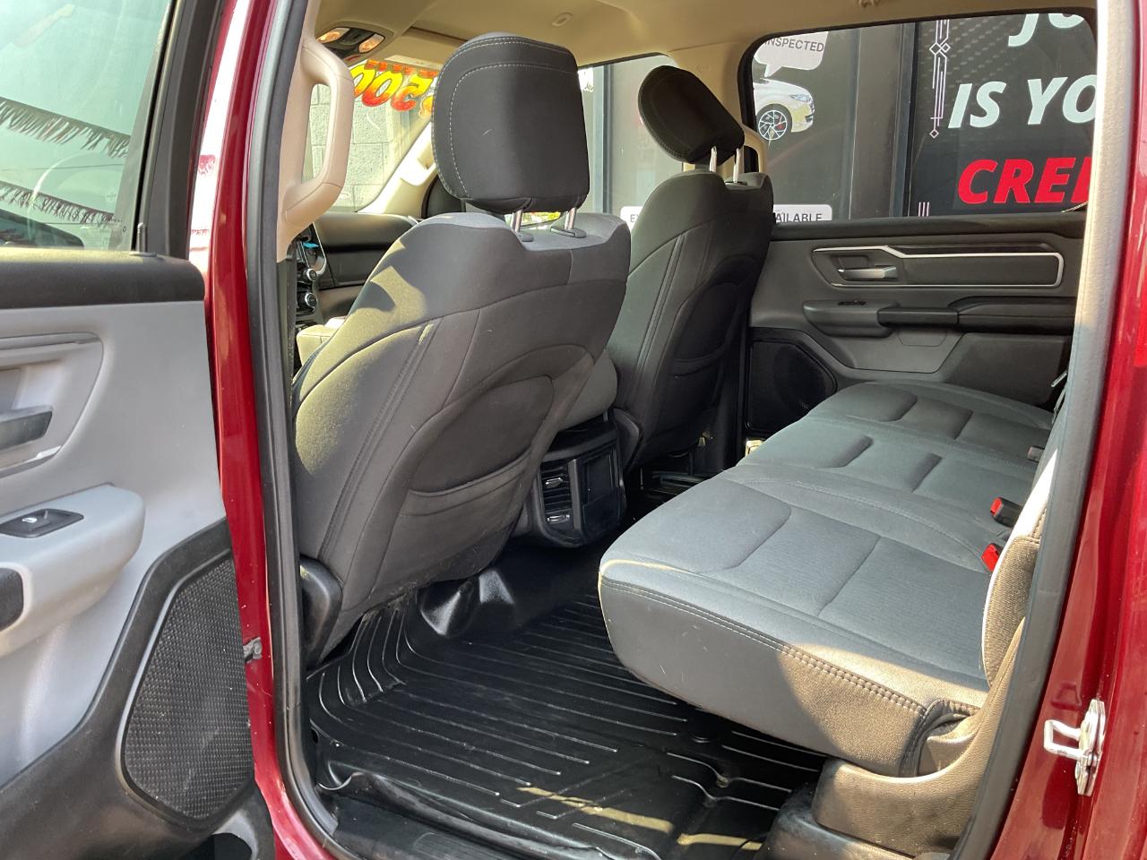 RAM 1500 Big Horn Crew Cab SWB 4WD 2019