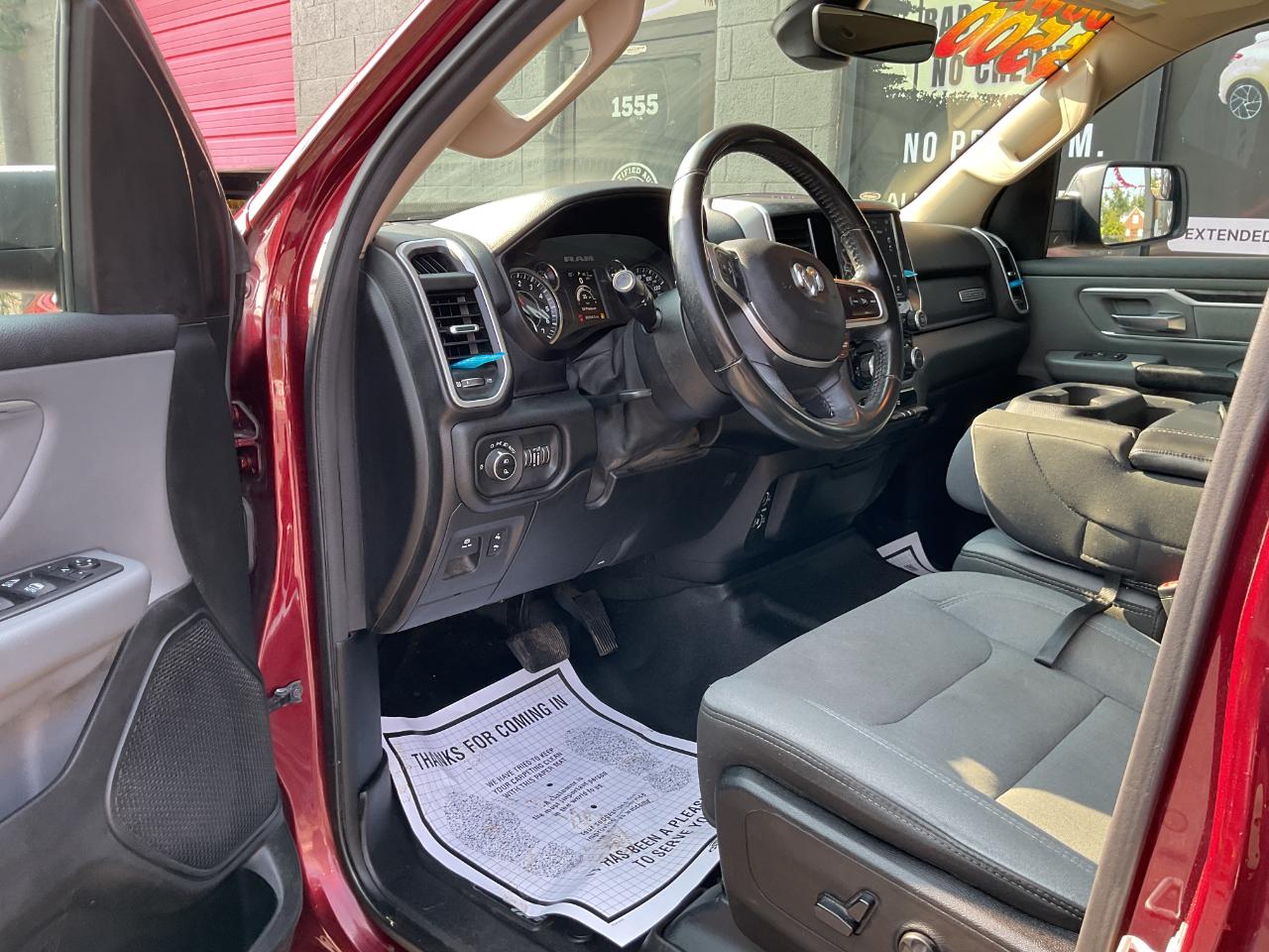RAM 1500 Big Horn Crew Cab SWB 4WD 2019