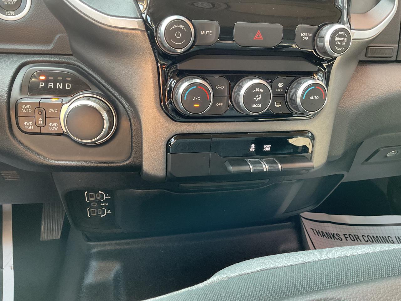 RAM 1500 Big Horn Crew Cab SWB 4WD 2019