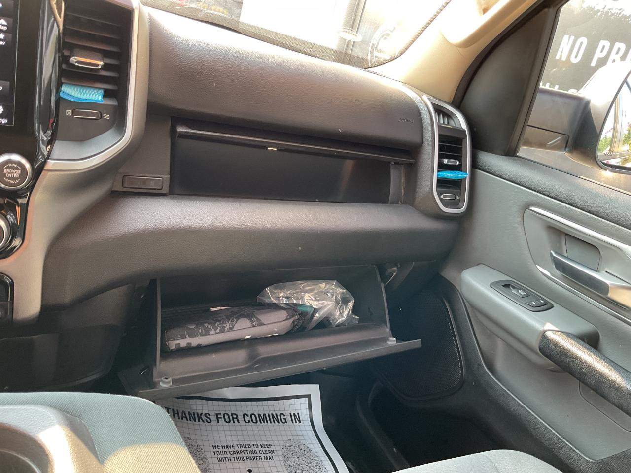 RAM 1500 Big Horn Crew Cab SWB 4WD 2019