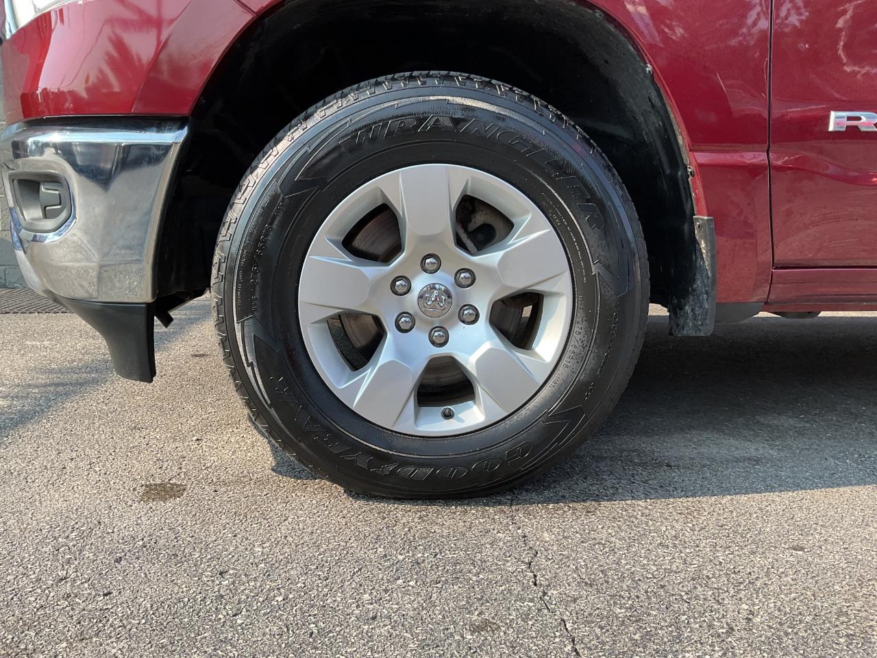 RAM 1500 Big Horn Crew Cab SWB 4WD 2019
