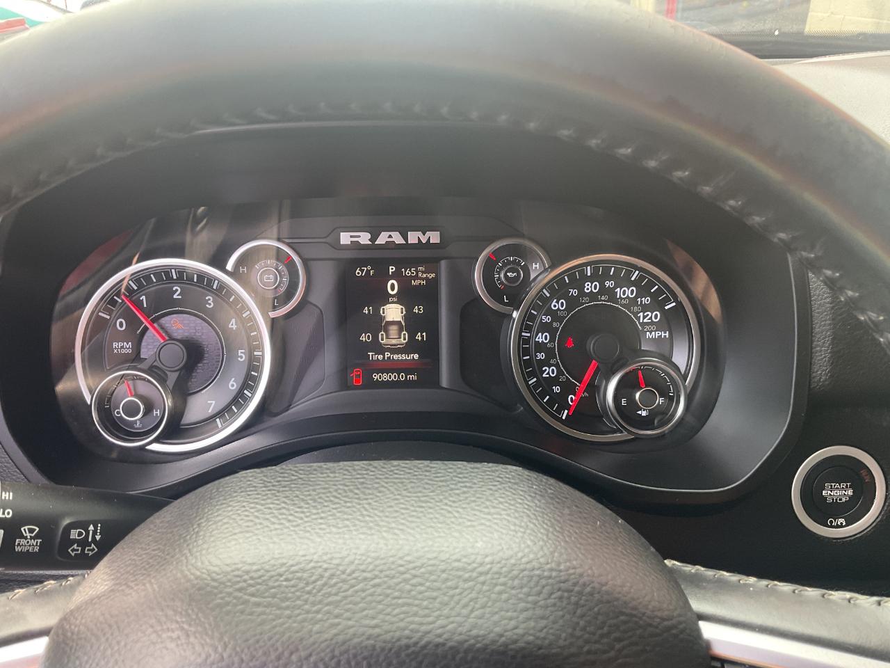 RAM 1500 Big Horn/Lone Star 4x4 Crew Cab 5'7" Box 2019