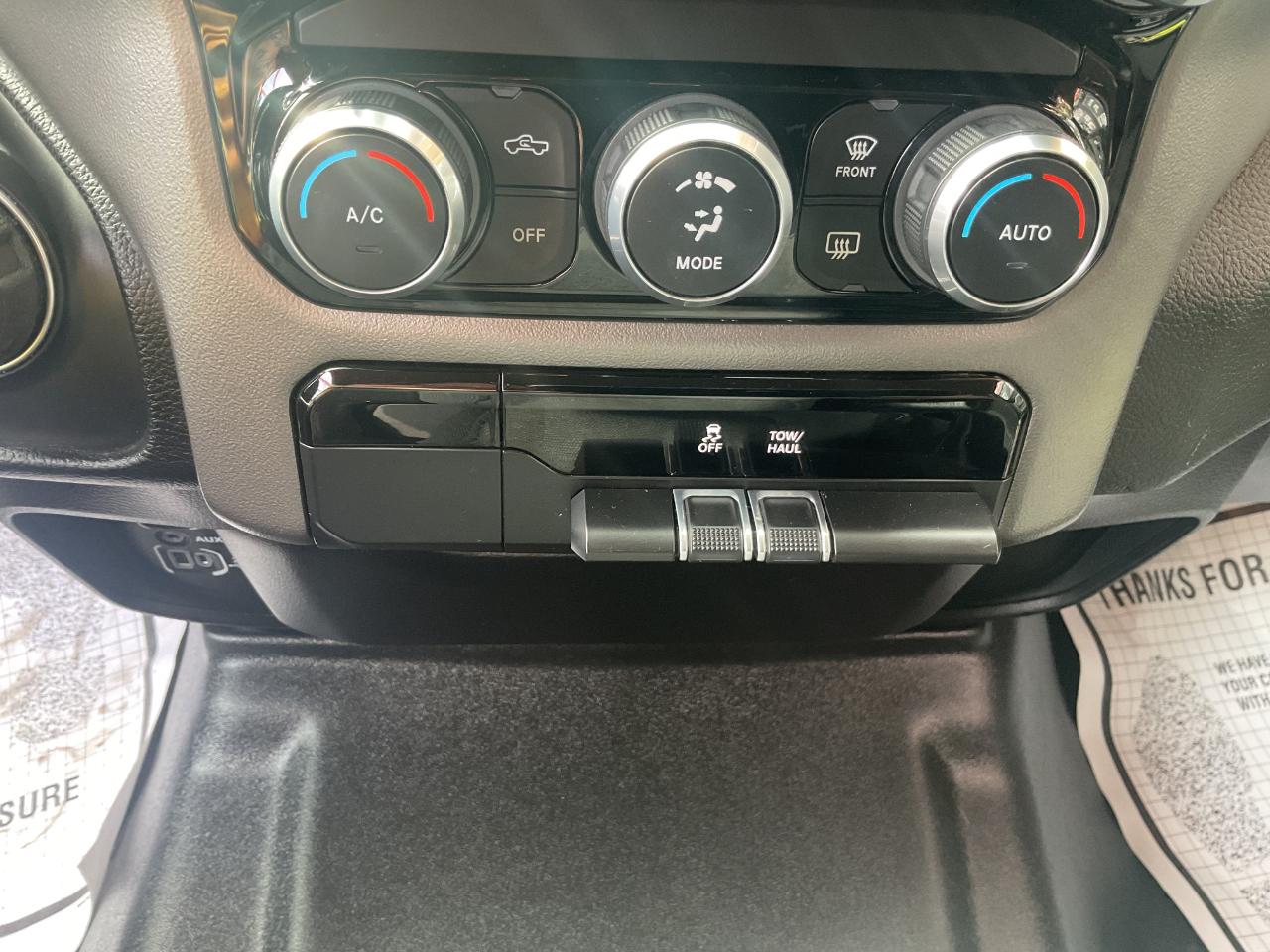 RAM 1500 Big Horn/Lone Star 4x4 Crew Cab 5'7" Box 2019