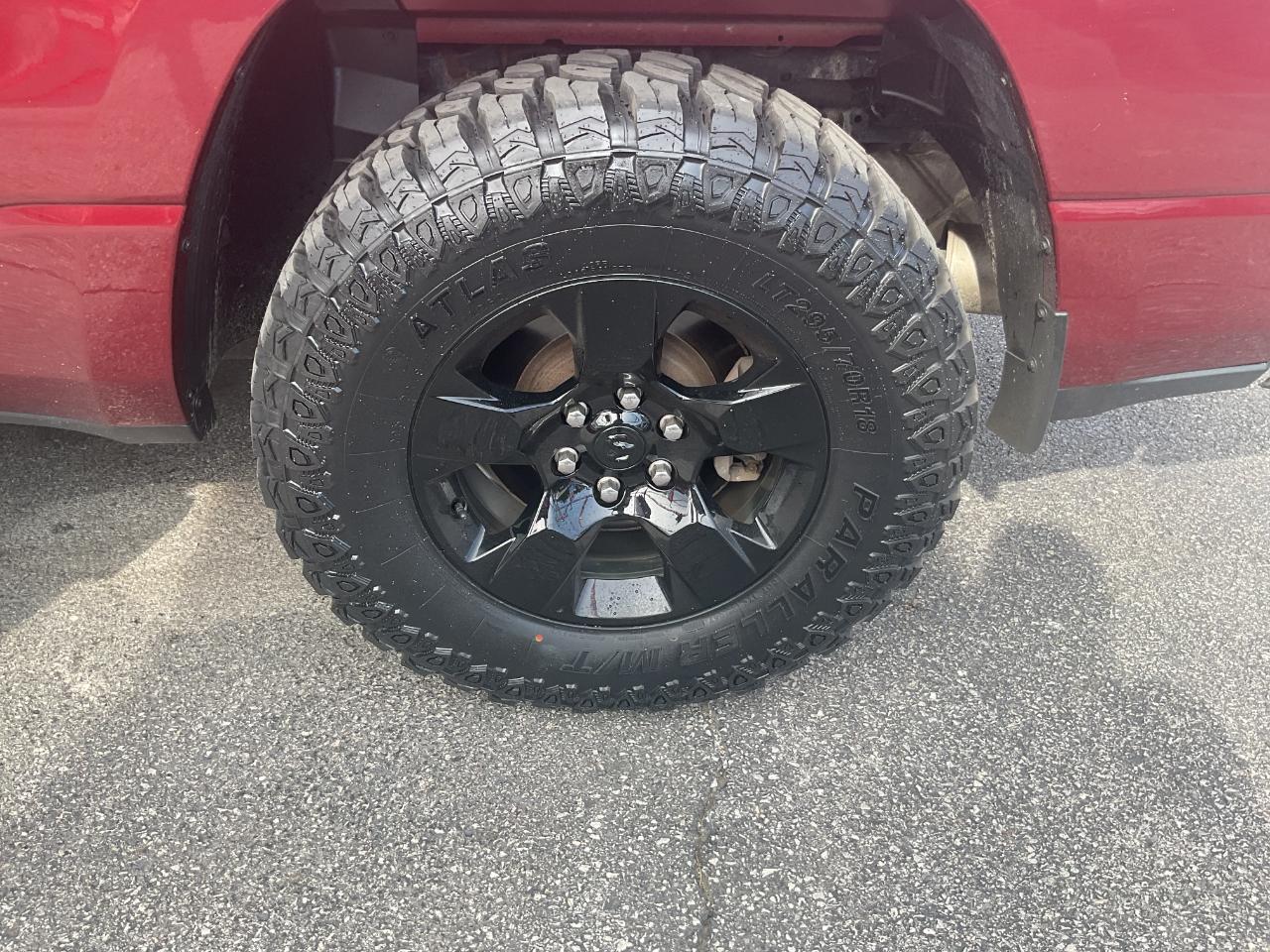 RAM 1500 Big Horn/Lone Star 4x4 Crew Cab 5'7" Box 2019