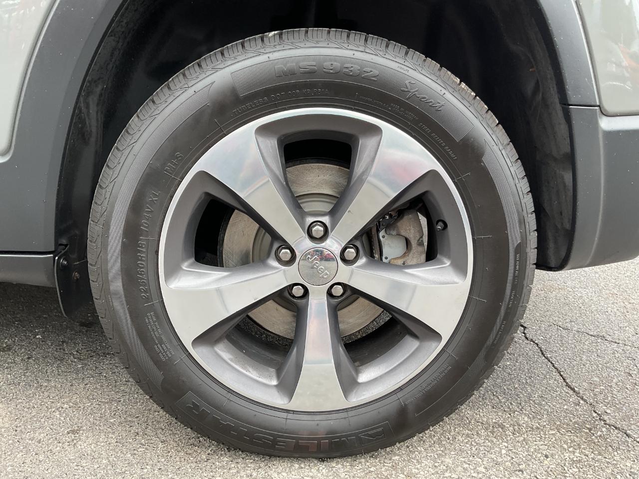 Jeep Cherokee Limited 4WD 2020