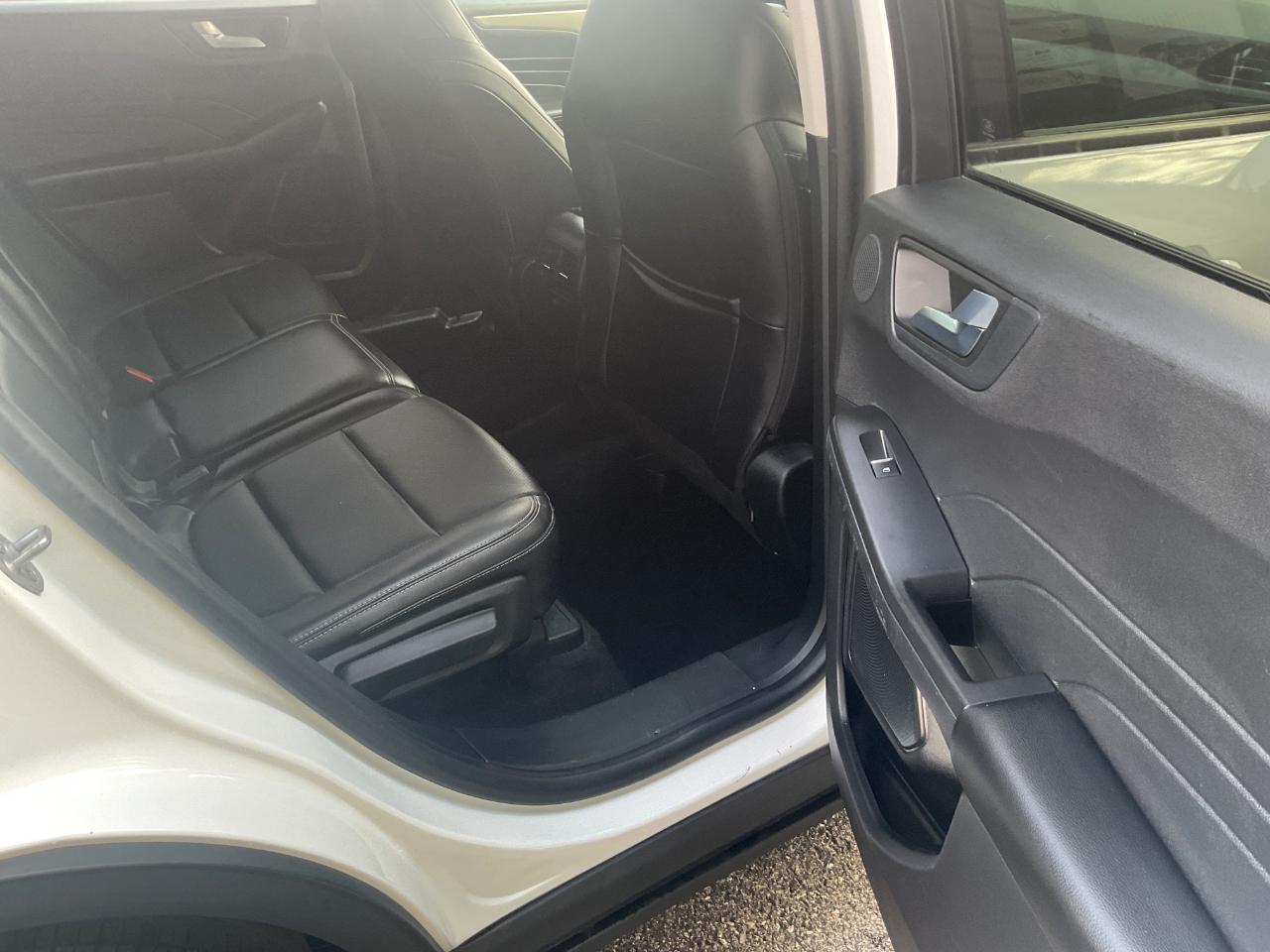 Ford Escape SEL FWD 2021