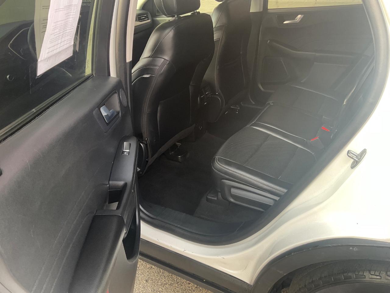 Ford Escape SEL FWD 2021