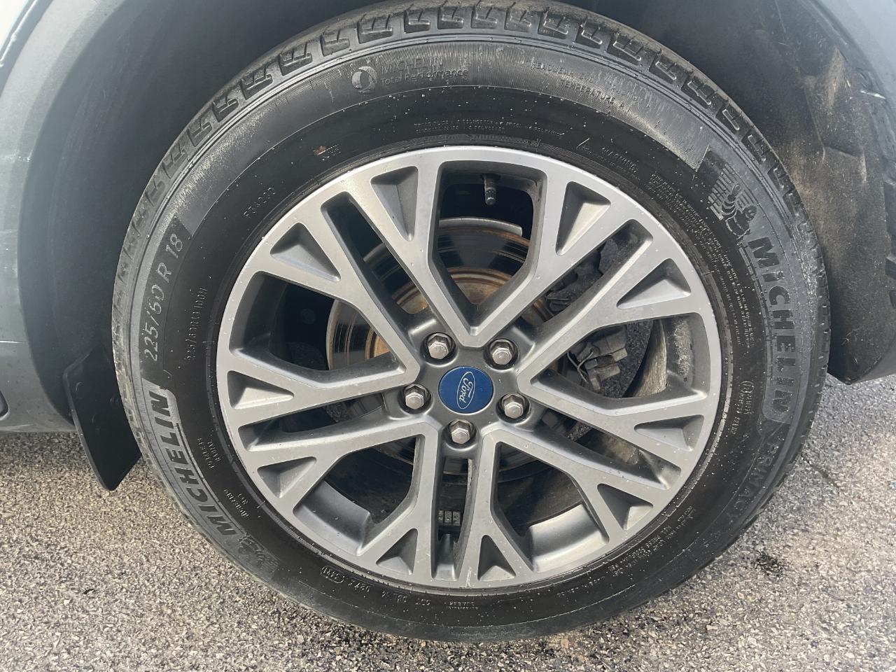 Ford Escape SEL FWD 2021