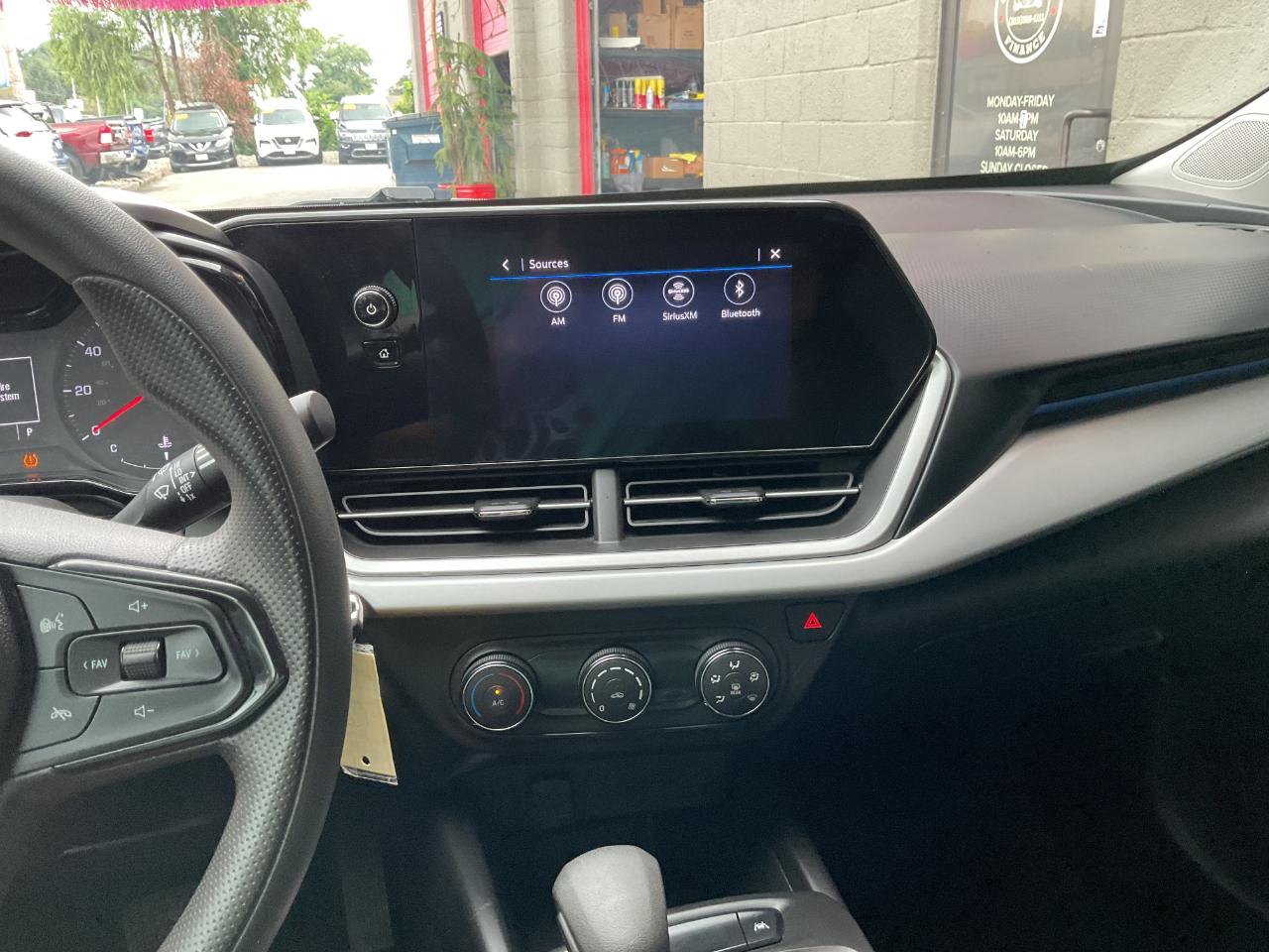 Chevrolet Trax LS 2024