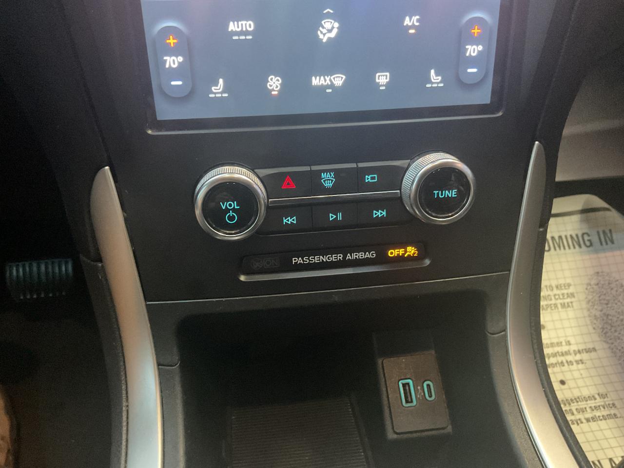 Ford Edge SEL AWD 2024