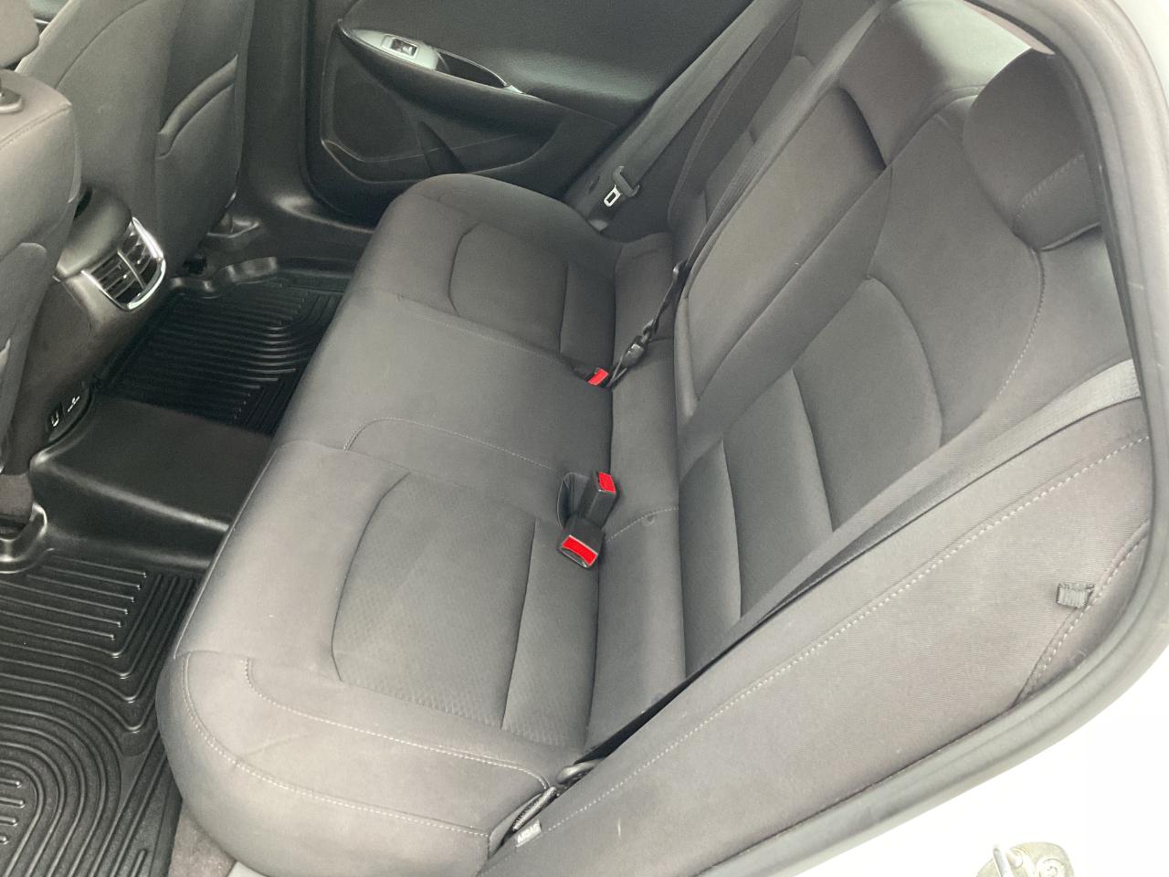 Chevrolet Malibu 4dr Sdn LT w/1LT 2017