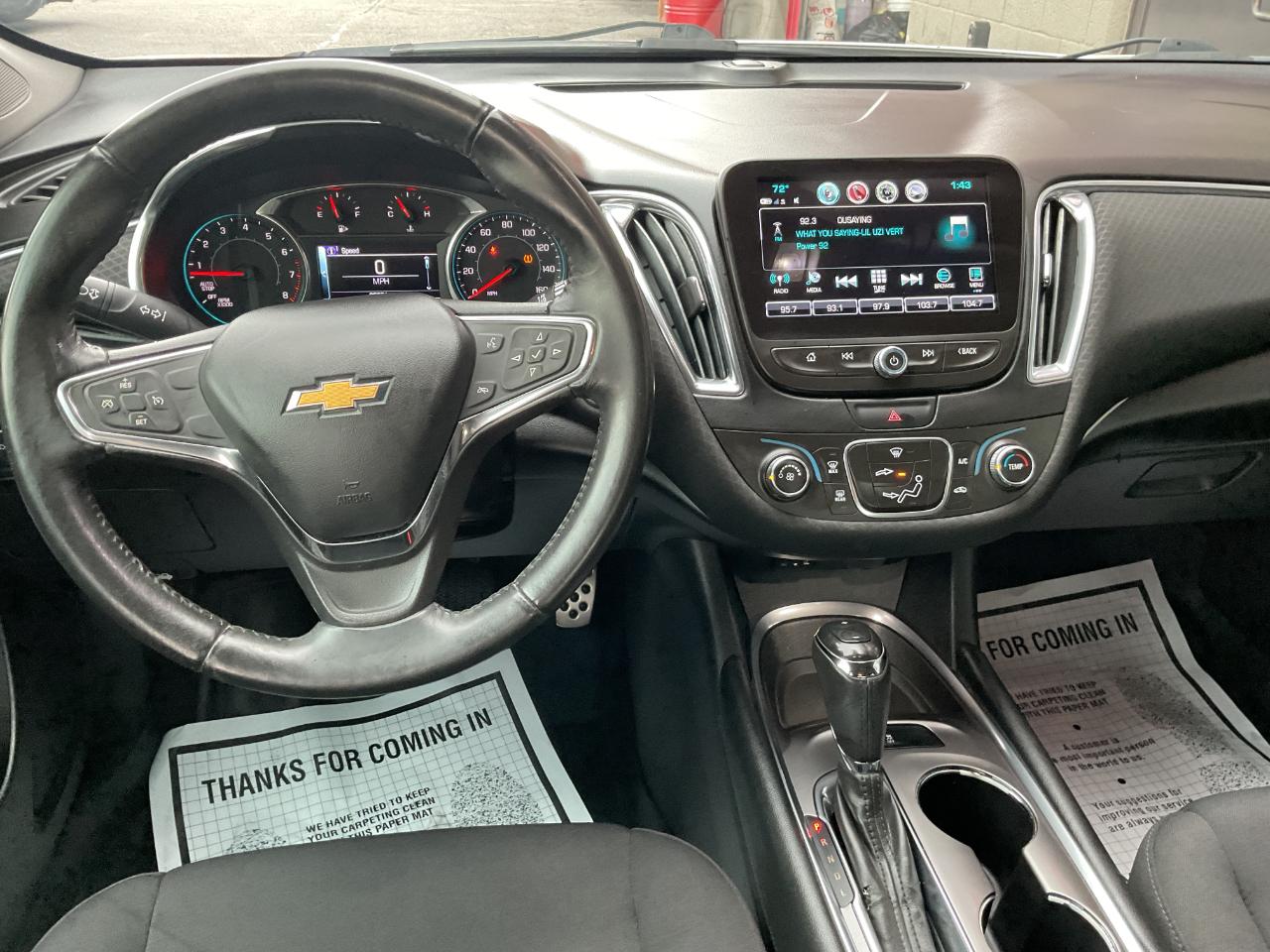 Chevrolet Malibu 4dr Sdn LT w/1LT 2017
