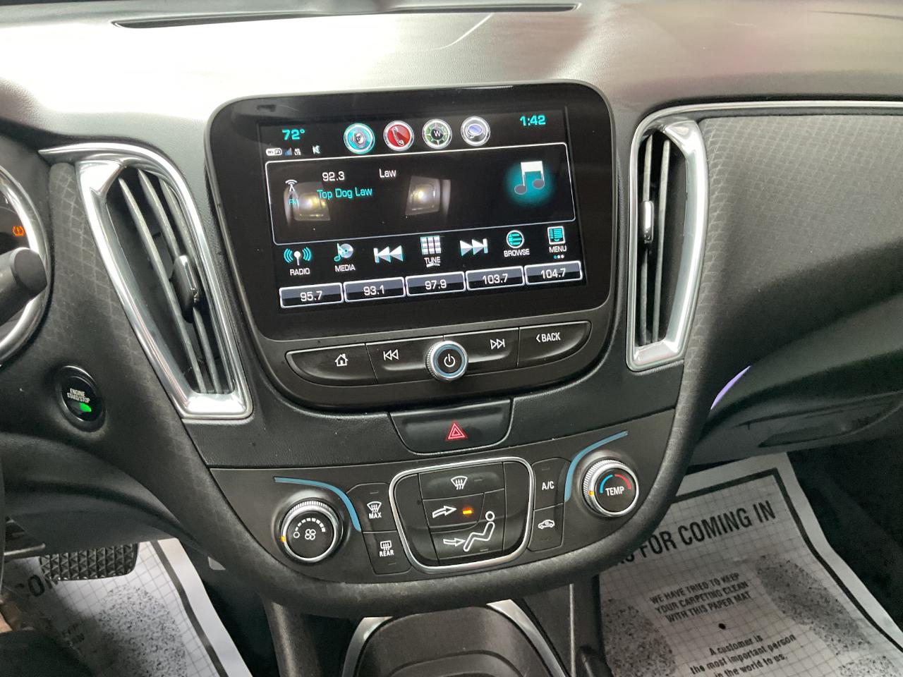 Chevrolet Malibu 4dr Sdn LT w/1LT 2017