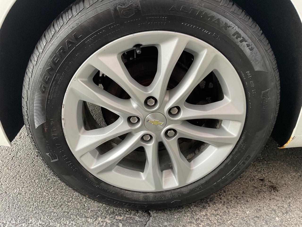 Chevrolet Malibu 4dr Sdn LT w/1LT 2017