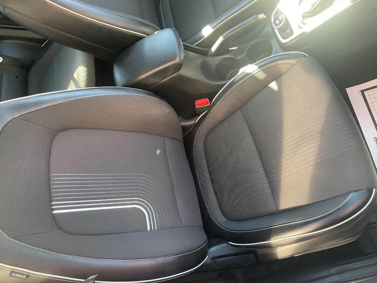 Hyundai Venue Limited IVT 2023
