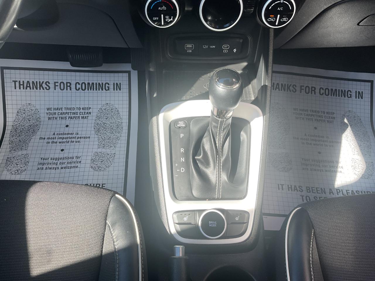 Hyundai Venue Limited IVT 2023