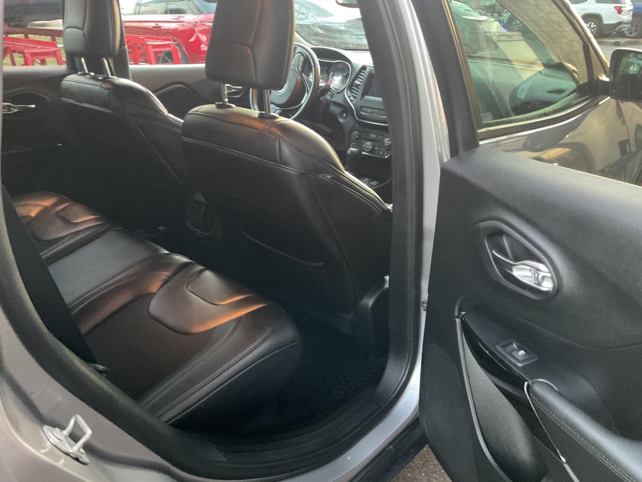 Jeep Cherokee Altitude 4x4 2019