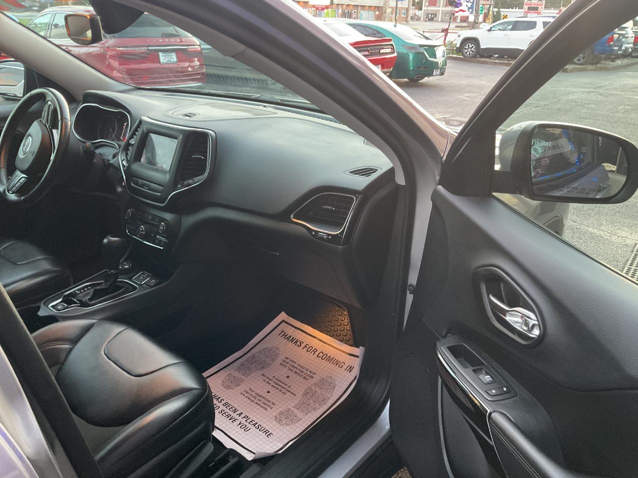 Jeep Cherokee Altitude 4x4 2019