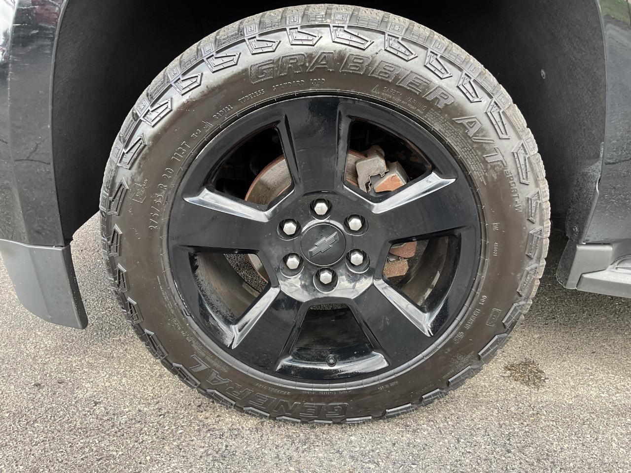 Chevrolet Tahoe 4WD 4dr LT 2017