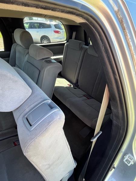 Toyota Sequoia SR5 4.6L 2WD 2010