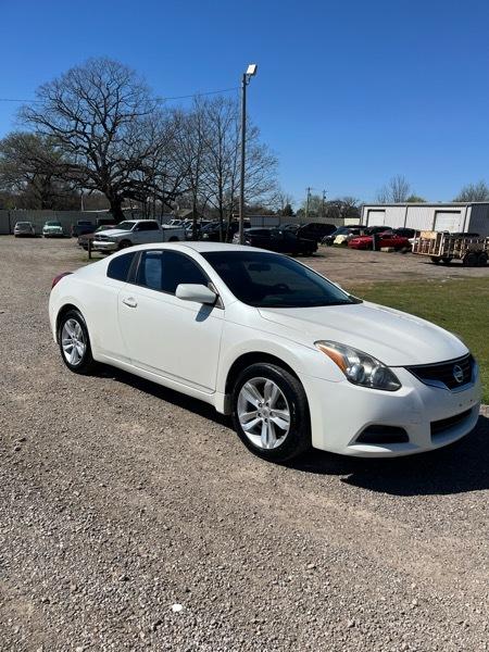Nissan Altima 2.5 S CVT Coupe 2013