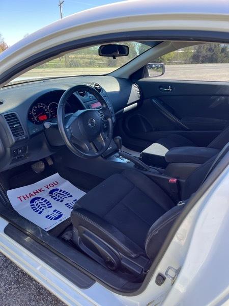 Nissan Altima 2.5 S CVT Coupe 2013