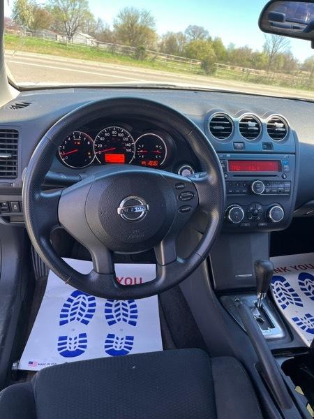 Nissan Altima 2.5 S CVT Coupe 2013