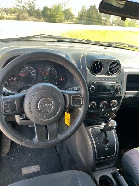 Jeep Compass Latitude FWD 2012