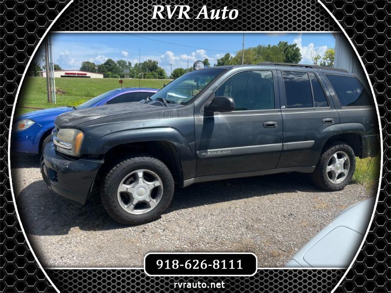 2004 Chevrolet Trailblazer 2WD LS's photo
