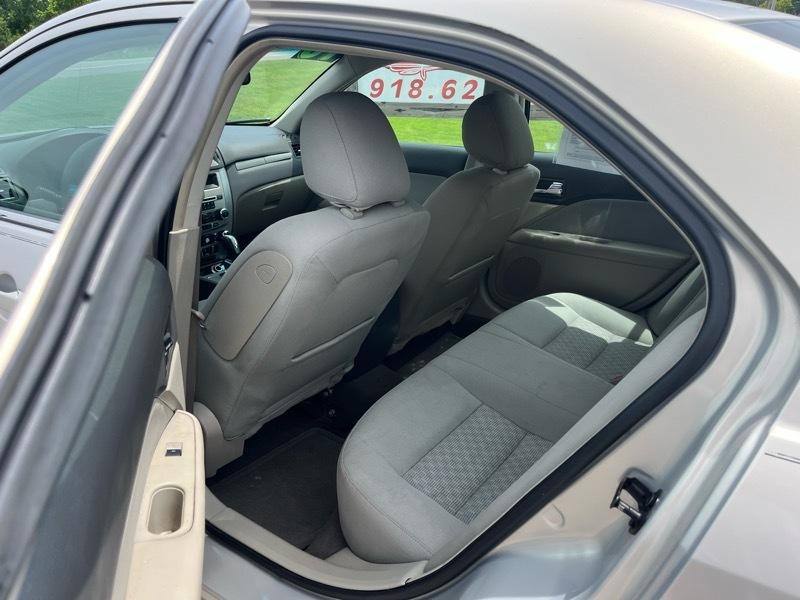 Ford Fusion SE 2010