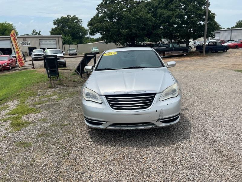 Chrysler 200 Touring 2012