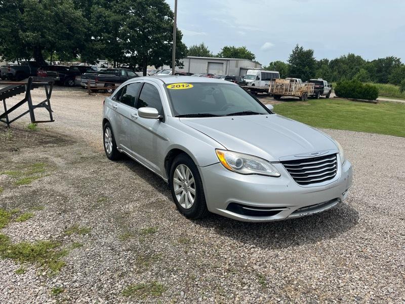 Chrysler 200 Touring 2012