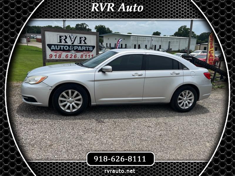 2012 Chrysler 200 Touring's photo