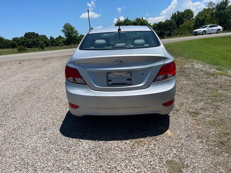 Hyundai Accent SE 4-Door 6A 2017