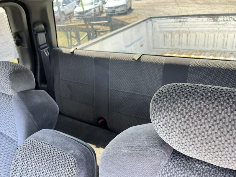 Ford F-150 XL SuperCab Short Bed 2WD 2002