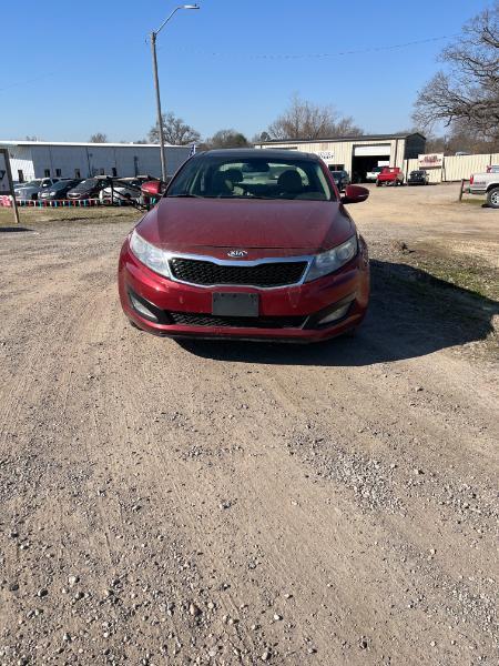 Kia Optima LX MT 2013