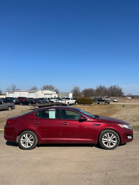 Kia Optima LX MT 2013