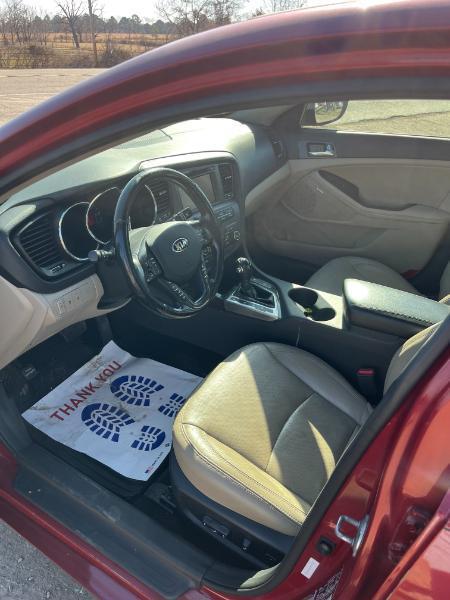Kia Optima LX MT 2013