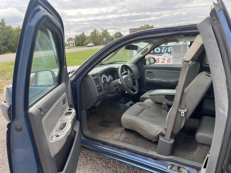 Dodge Dakota SLT Club Cab 2WD 2006