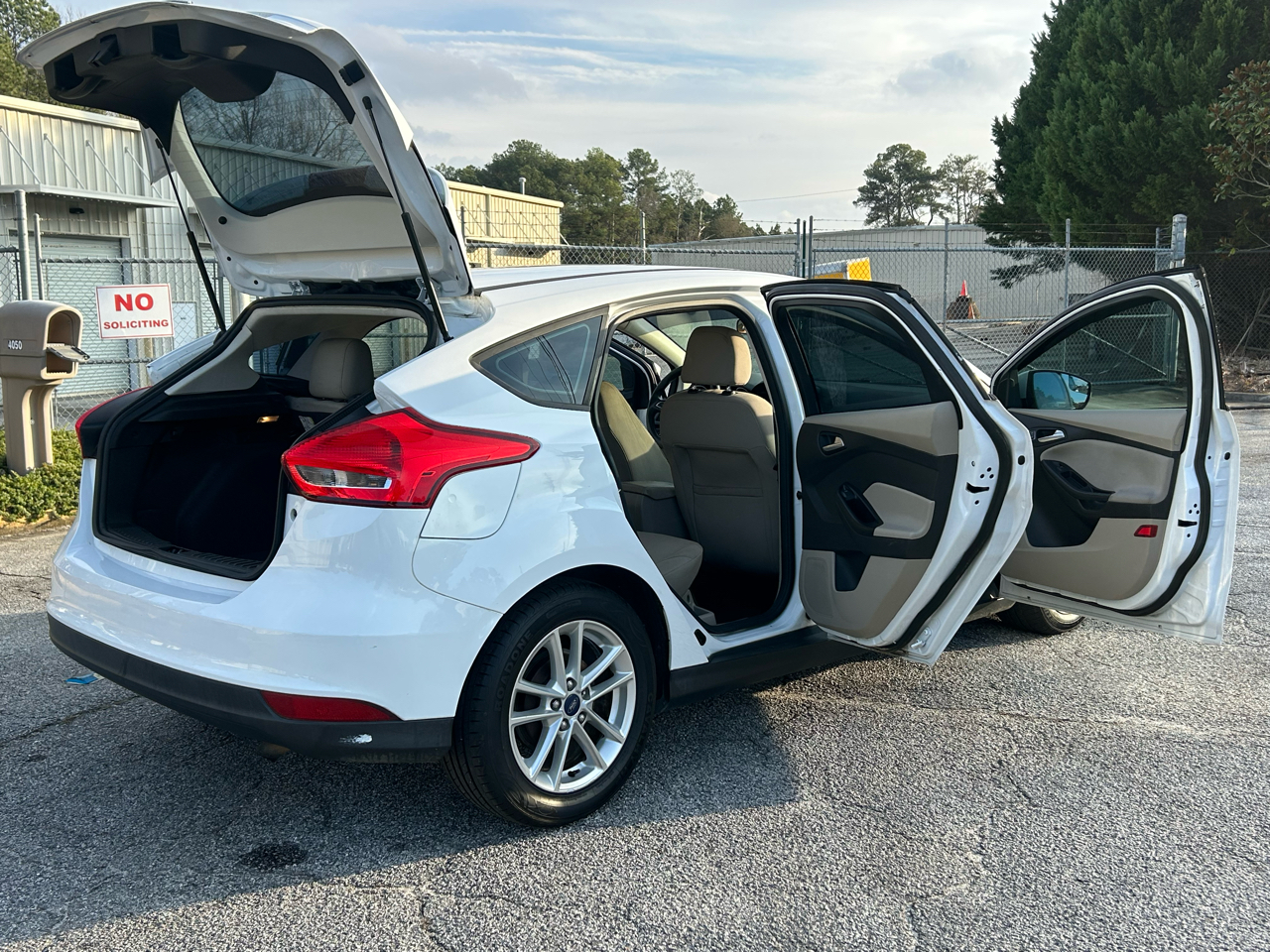 Ford Focus SE Hatch 2016