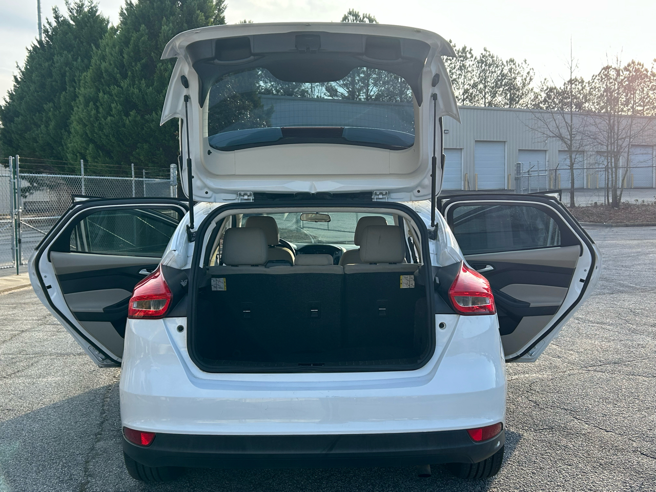 Ford Focus SE Hatch 2016