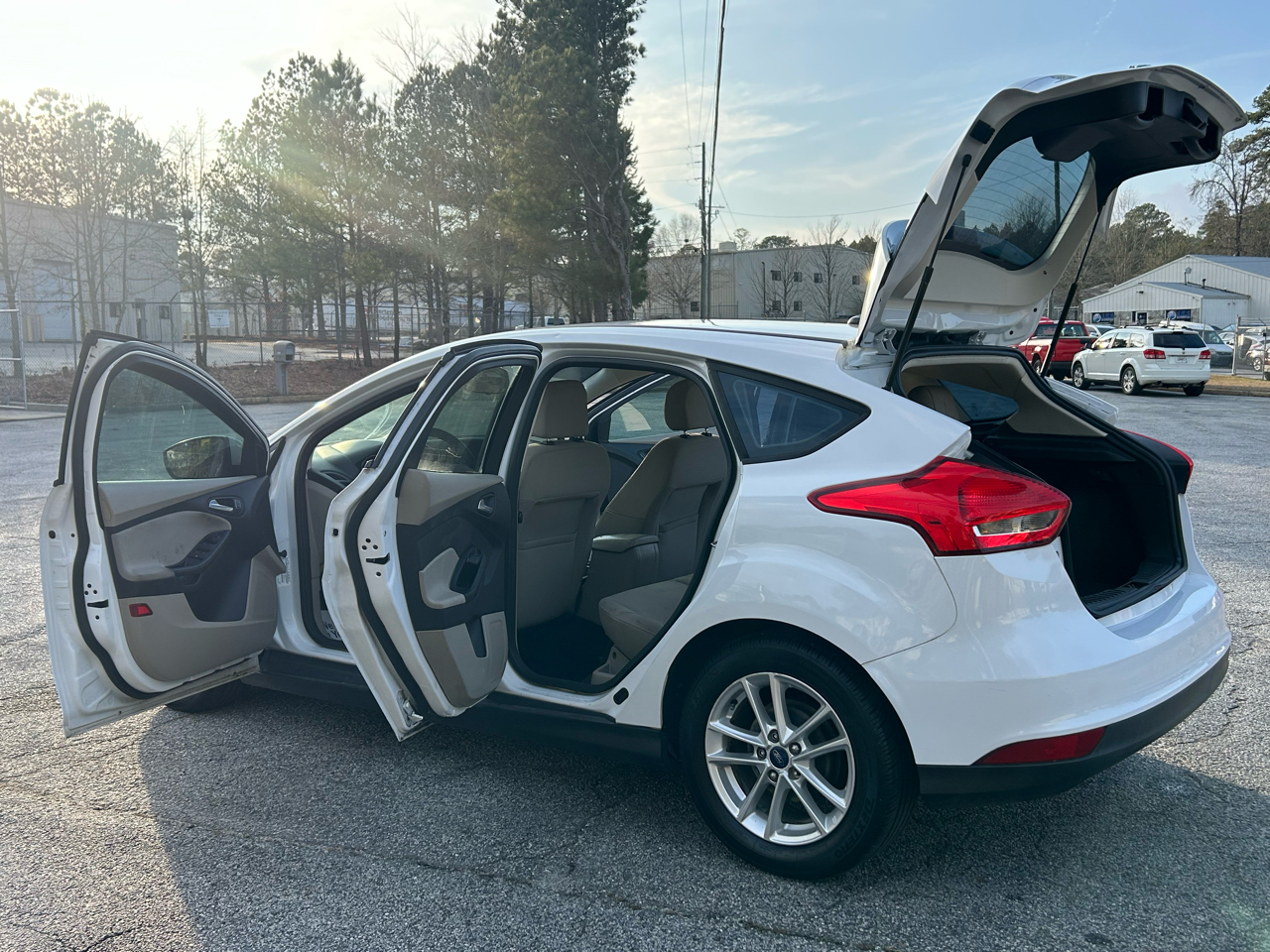 Ford Focus SE Hatch 2016