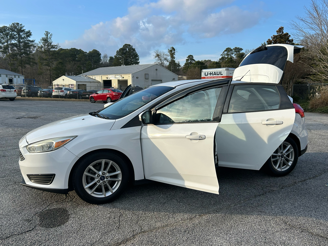 Ford Focus SE Hatch 2016