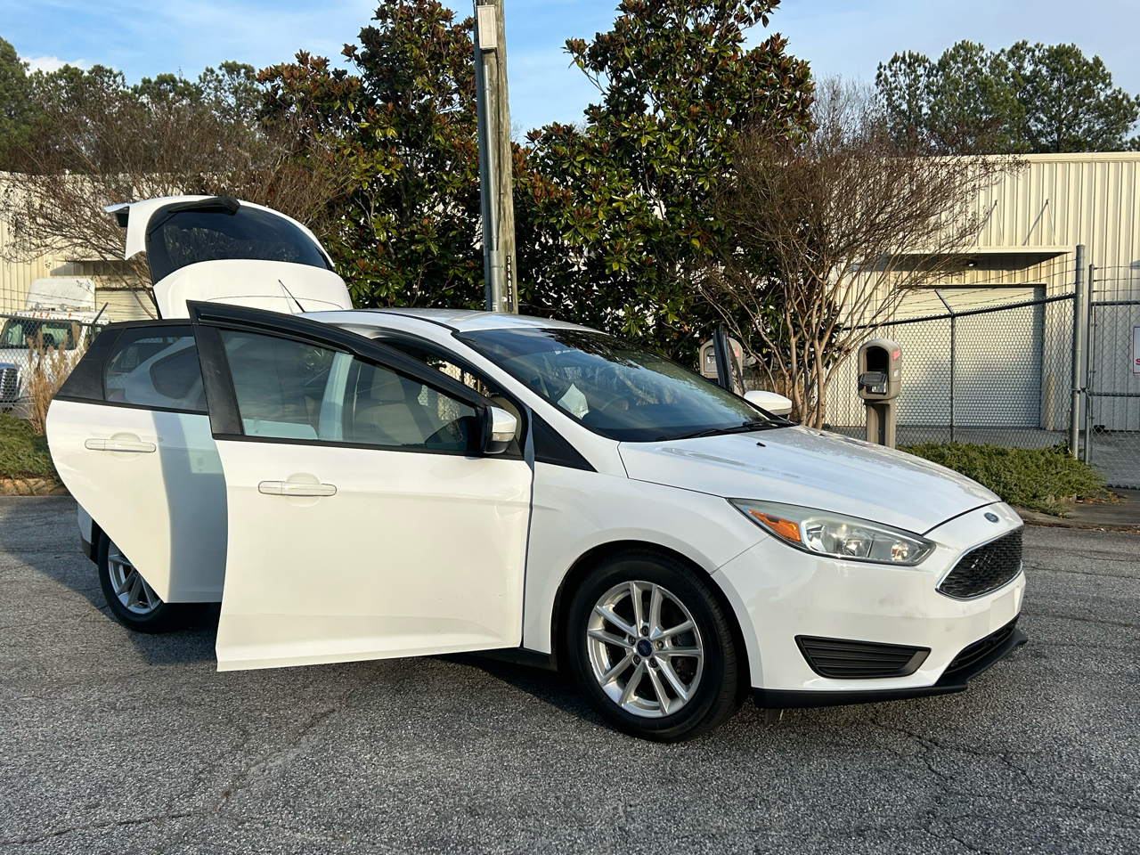 Ford Focus SE Hatch 2016