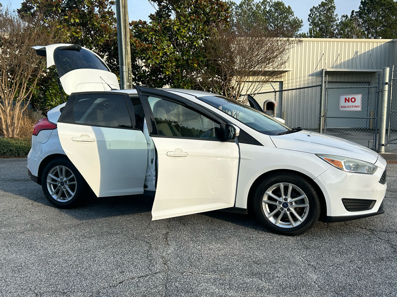 Ford Focus SE Hatch 2016