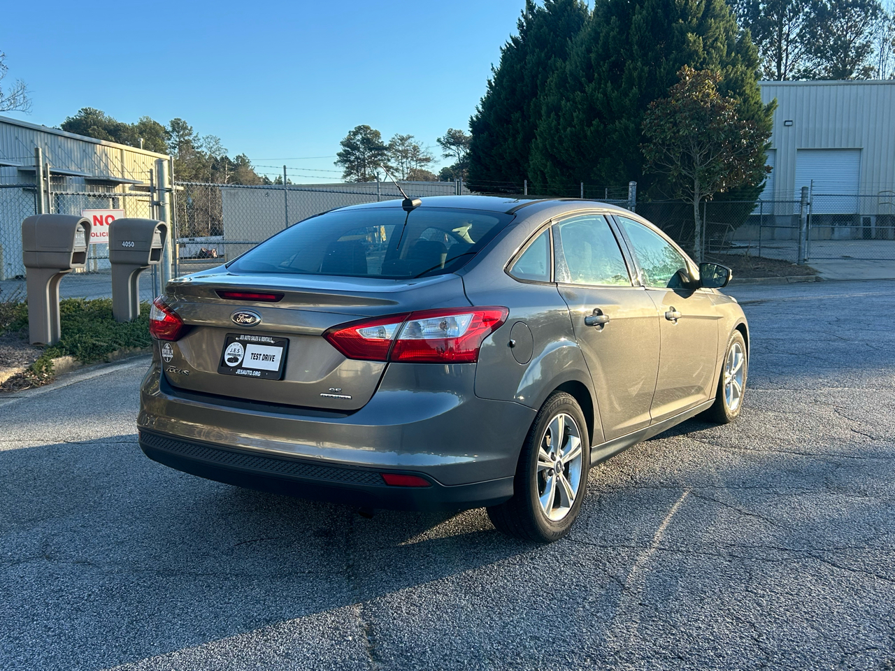 Ford Focus SE Sedan 2014