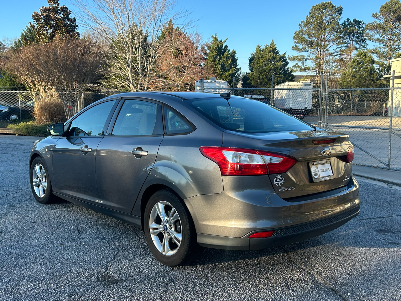 Ford Focus SE Sedan 2014