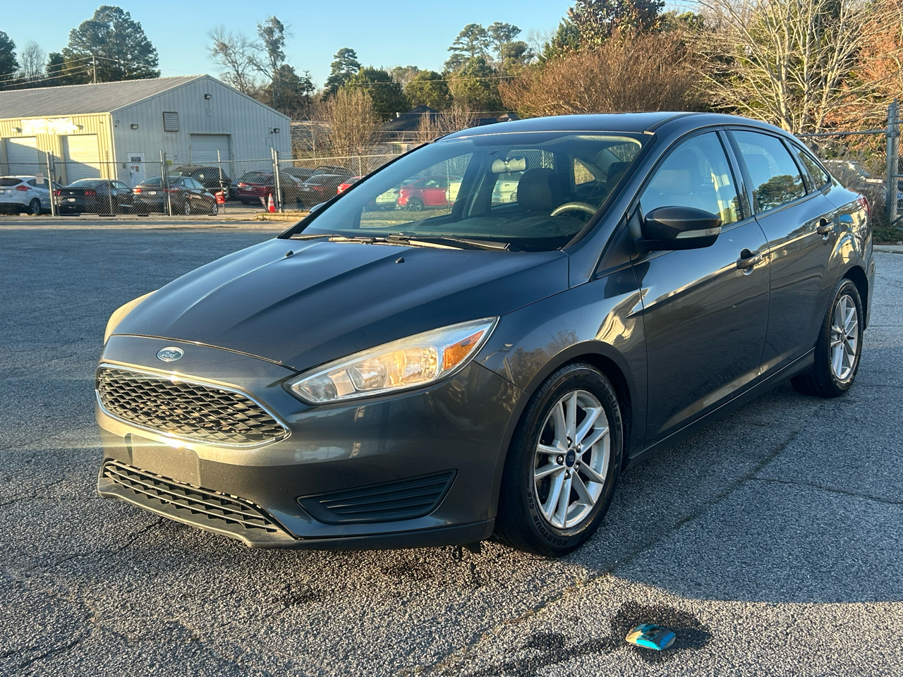 Ford Focus SE Sedan 2017